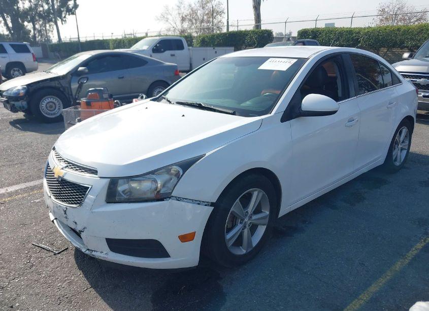 Photo 2 of 2014 Chevrolet Cruze 2LT AUTO (VIN 1G1PE5SB0E7259641)