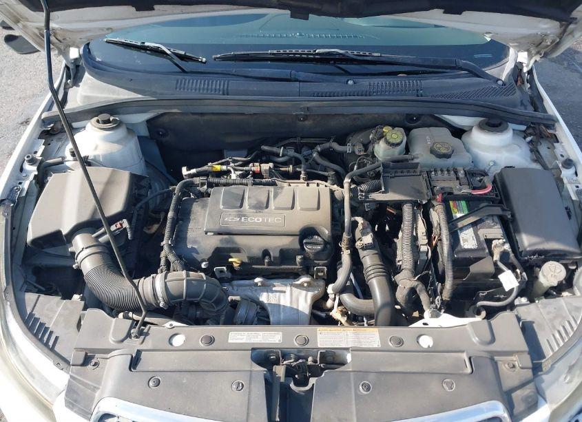 Photo 9 of 2014 Chevrolet Cruze 2LT AUTO (VIN 1G1PE5SB0E7259641)
