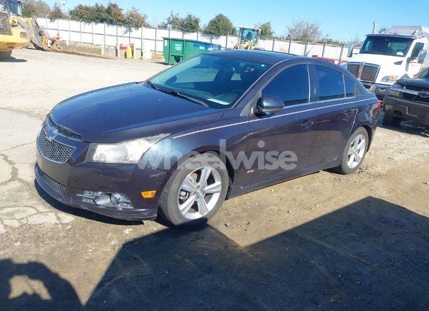 Photo 2 of 2014 Chevrolet Cruze 2LT AUTO (VIN 1G1PE5SB0E7291666)