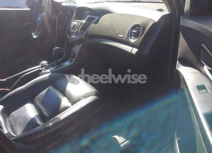 Photo 5 of 2014 Chevrolet Cruze 2LT AUTO (VIN 1G1PE5SB0E7291666)