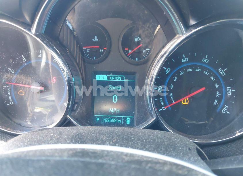 Photo 7 of 2014 Chevrolet Cruze 2LT AUTO (VIN 1G1PE5SB0E7291666)