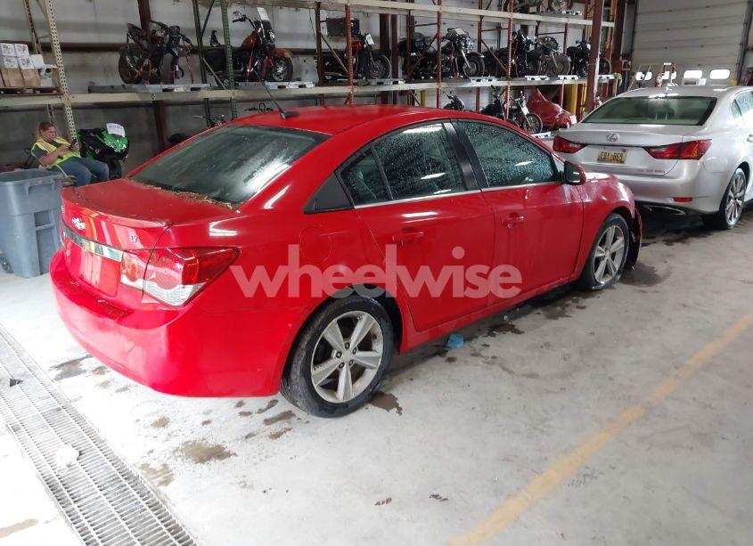 Photo 4 of 2014 Chevrolet Cruze 2LT AUTO (VIN 1G1PE5SB0E7309535)