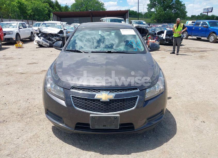 Photo 12 of 2014 Chevrolet Cruze 2LT AUTO (VIN 1G1PE5SB0E7376622)