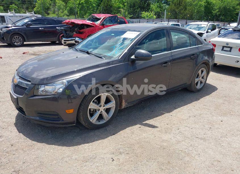 Photo 2 of 2014 Chevrolet Cruze 2LT AUTO (VIN 1G1PE5SB0E7376622)