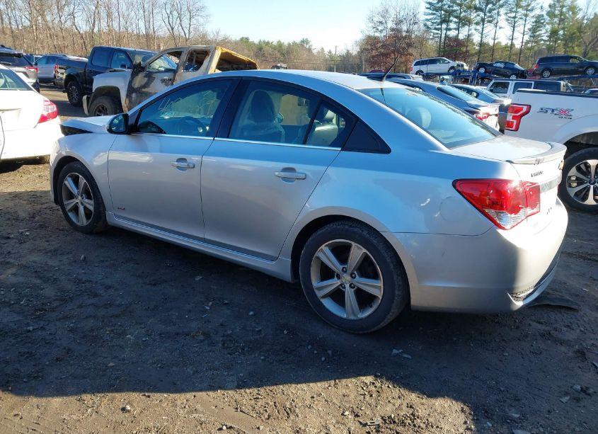 Photo 3 of 2014 Chevrolet Cruze 2LT AUTO (VIN 1G1PE5SB0E7388334)