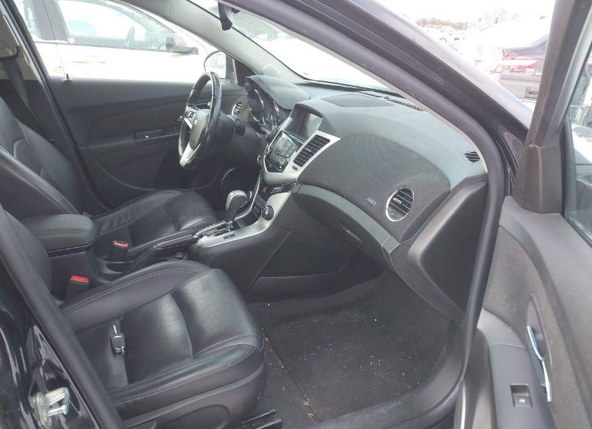 Photo 5 of 2014 Chevrolet Cruze 2LT AUTO (VIN 1G1PE5SB0E7417248)