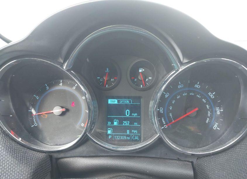 Photo 7 of 2014 Chevrolet Cruze 2LT AUTO (VIN 1G1PE5SB0E7417248)