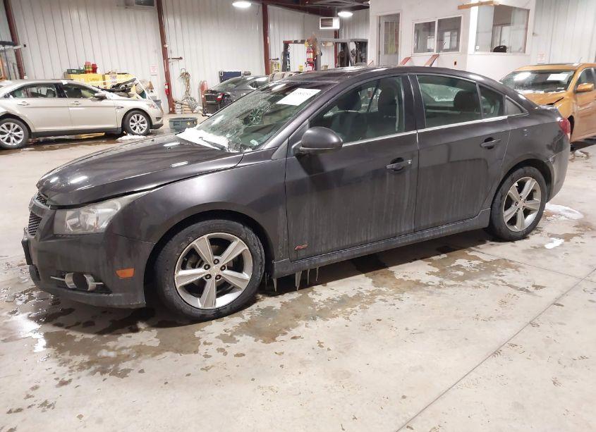 Photo 2 of 2014 Chevrolet Cruze 2LT AUTO (VIN 1G1PE5SB0E7417931)