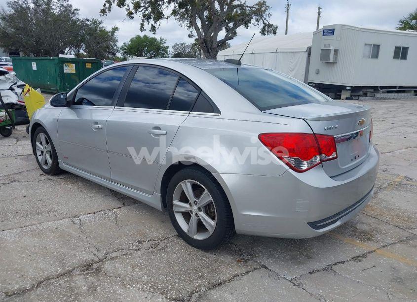 Photo 3 of 2015 Chevrolet Cruze 2LT AUTO (VIN 1G1PE5SB0F7101947)