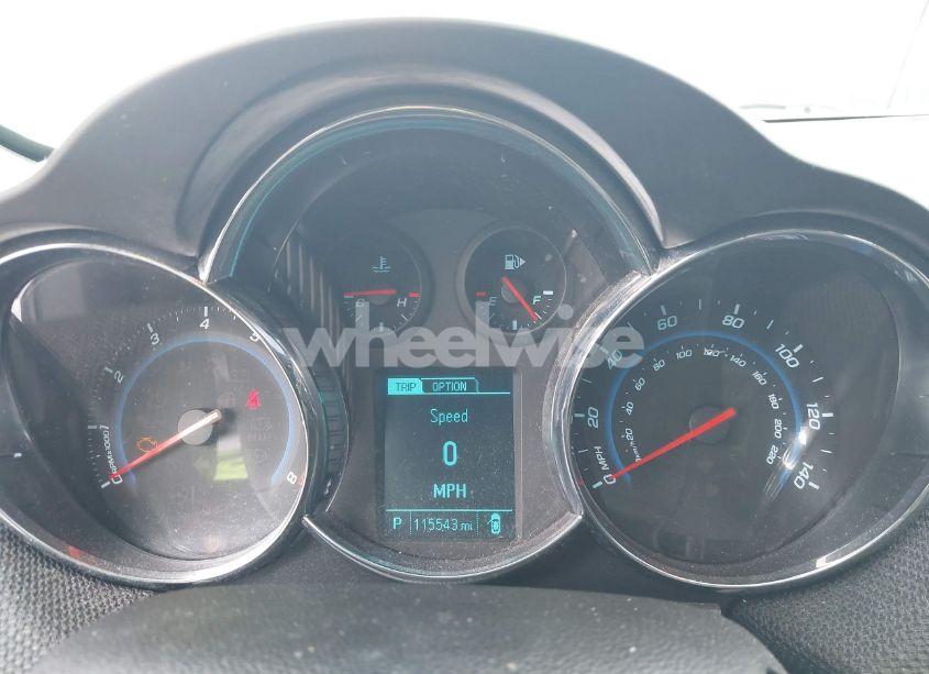 Photo 7 of 2015 Chevrolet Cruze 2LT AUTO (VIN 1G1PE5SB0F7101947)