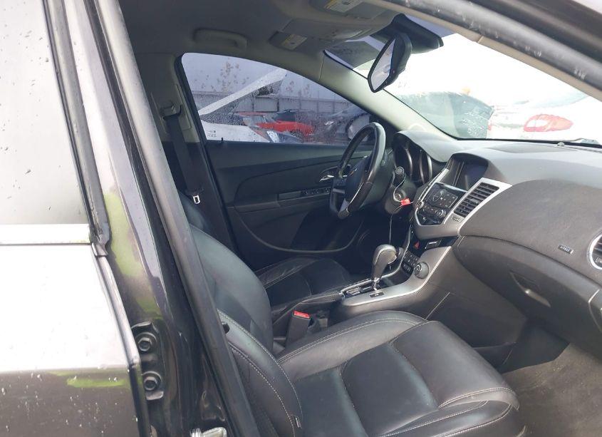 Photo 5 of 2015 Chevrolet Cruze 2LT AUTO (VIN 1G1PE5SB0F7143373)