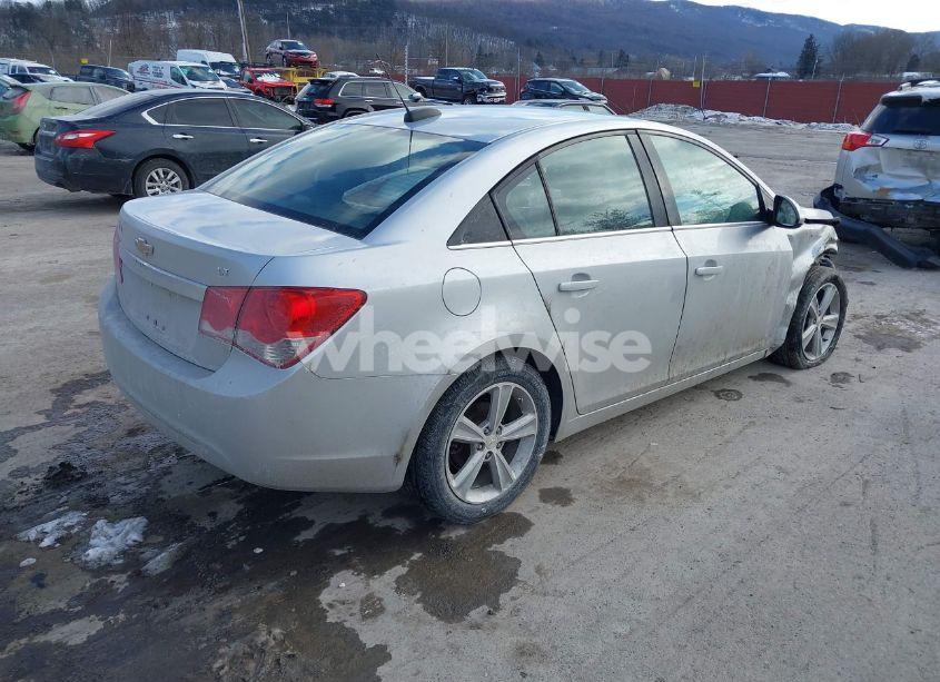 Photo 4 of 2015 Chevrolet Cruze 2LT AUTO (VIN 1G1PE5SB0F7154406)