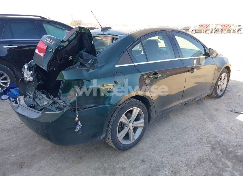 Photo 4 of 2015 Chevrolet Cruze 2LT AUTO (VIN 1G1PE5SB0F7157936)