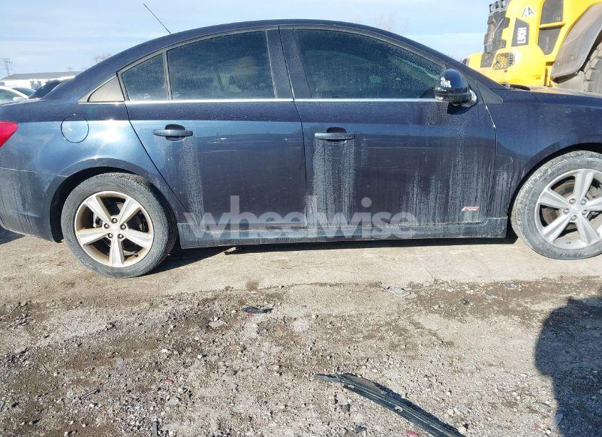 Photo 12 of 2015 Chevrolet Cruze 2LT AUTO (VIN 1G1PE5SB0F7175644)