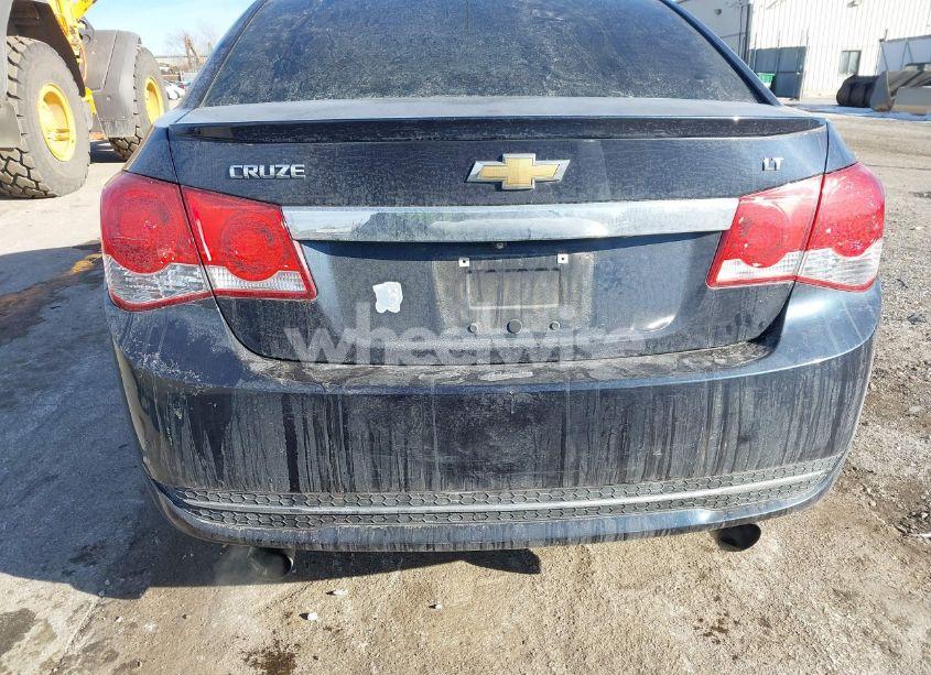 Photo 13 of 2015 Chevrolet Cruze 2LT AUTO (VIN 1G1PE5SB0F7175644)