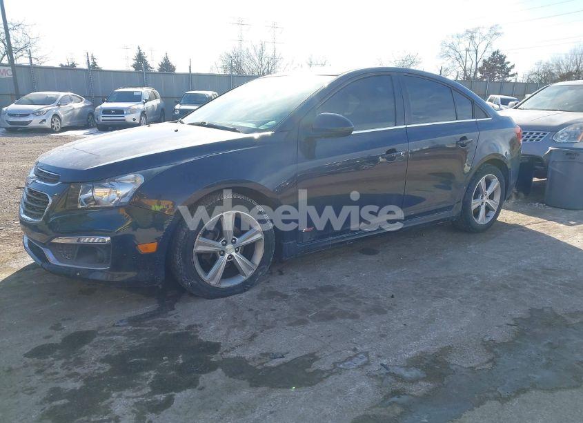 Photo 2 of 2015 Chevrolet Cruze 2LT AUTO (VIN 1G1PE5SB0F7175644)