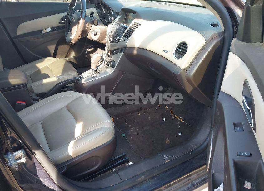 Photo 5 of 2015 Chevrolet Cruze 2LT AUTO (VIN 1G1PE5SB0F7175644)