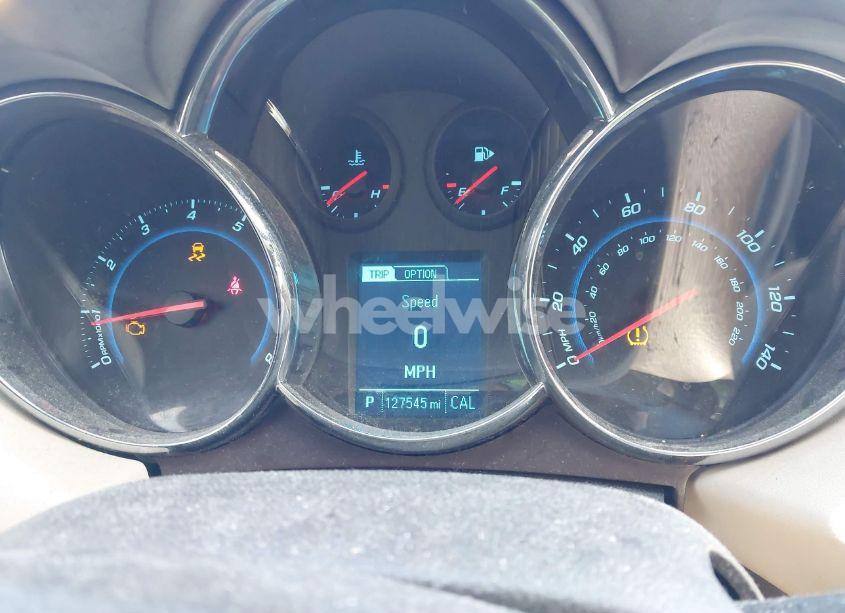 Photo 7 of 2015 Chevrolet Cruze 2LT AUTO (VIN 1G1PE5SB0F7175644)