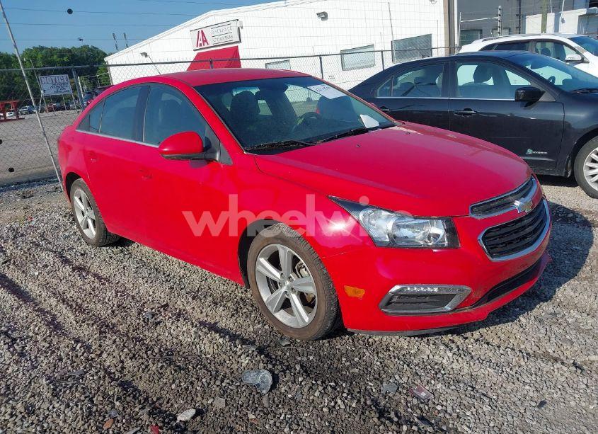 2015 Chevrolet Cruze 2LT AUTO (VIN 1G1PE5SB0F7231646) main photo
