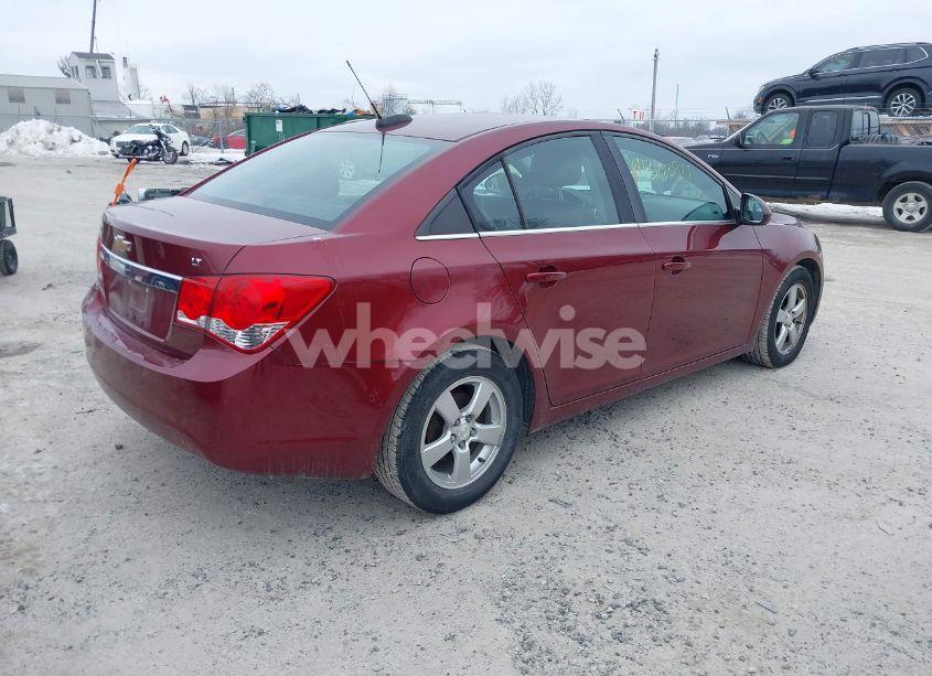 Photo 4 of 2015 Chevrolet Cruze 2LT AUTO (VIN 1G1PE5SB0F7243957)