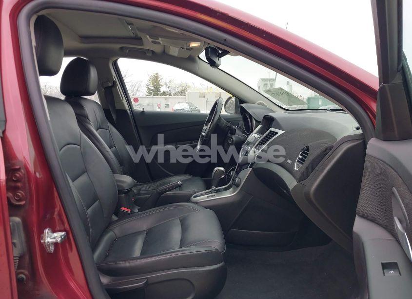 Photo 5 of 2015 Chevrolet Cruze 2LT AUTO (VIN 1G1PE5SB0F7243957)