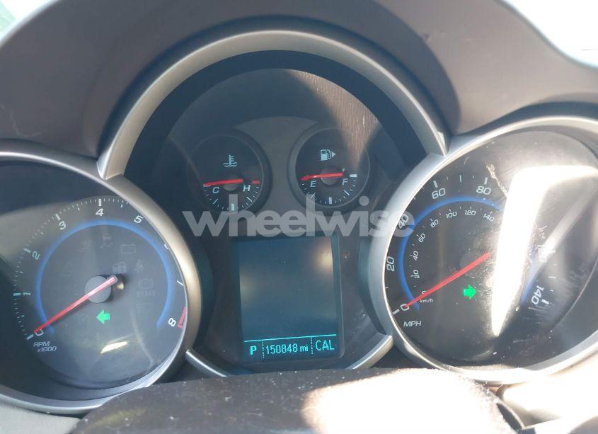 Photo 7 of 2015 Chevrolet Cruze 2LT AUTO (VIN 1G1PE5SB0F7299297)