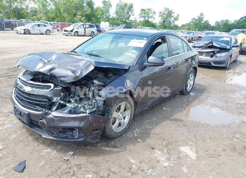Photo 2 of 2016 Chevrolet Cruze LIMITED 1LT AUTO (VIN 1G1PE5SB0G7100220)