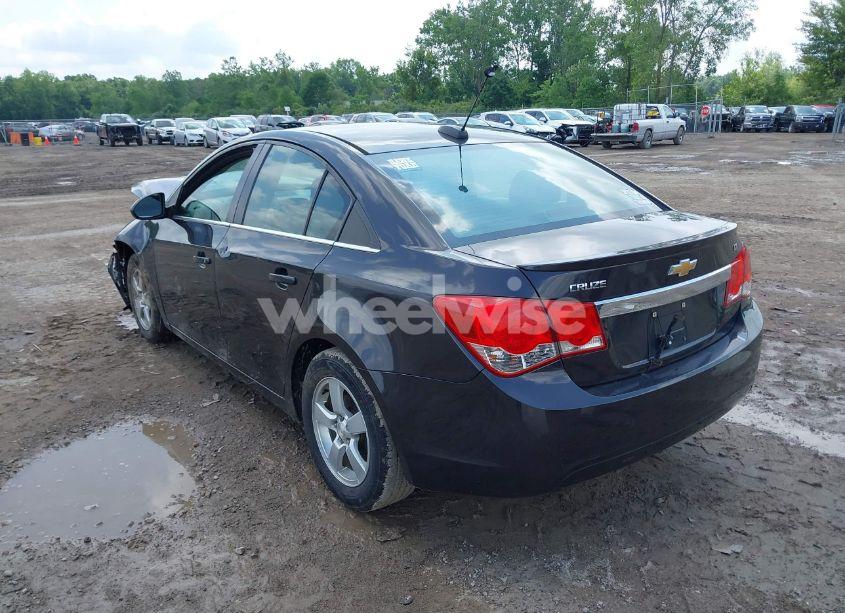 Photo 3 of 2016 Chevrolet Cruze LIMITED 1LT AUTO (VIN 1G1PE5SB0G7100220)