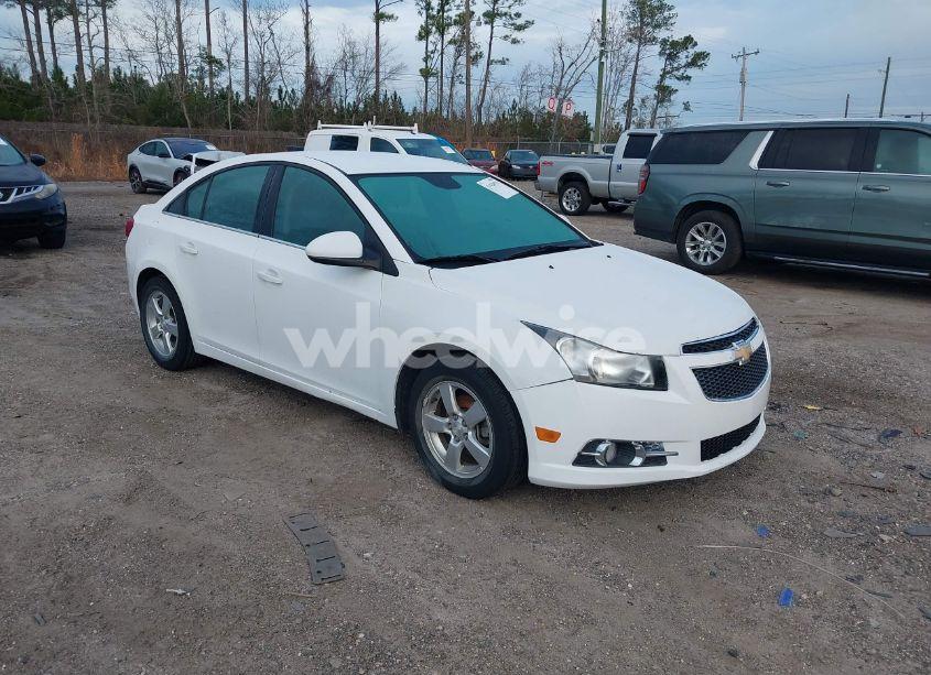 2016 Chevrolet Cruze LIMITED 1LT AUTO (VIN 1G1PE5SB0G7115834) main photo