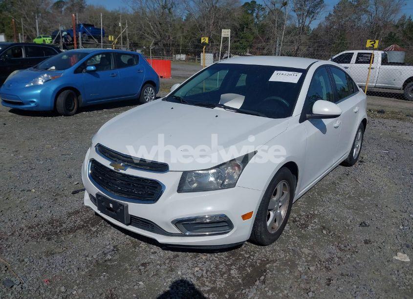 Photo 2 of 2016 Chevrolet Cruze LIMITED 1LT AUTO (VIN 1G1PE5SB0G7137297)