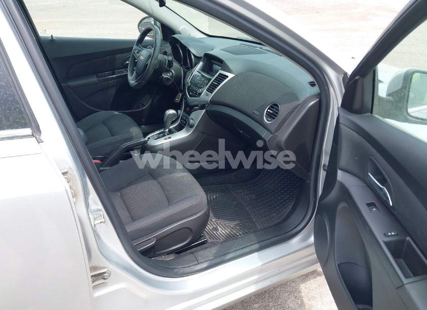 Photo 5 of 2016 Chevrolet Cruze LIMITED 1LT AUTO (VIN 1G1PE5SB0G7148851)