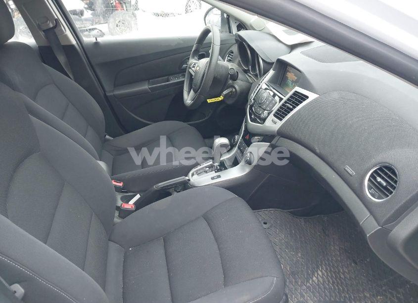 Photo 5 of 2016 Chevrolet Cruze LIMITED 1LT AUTO (VIN 1G1PE5SB0G7160806)