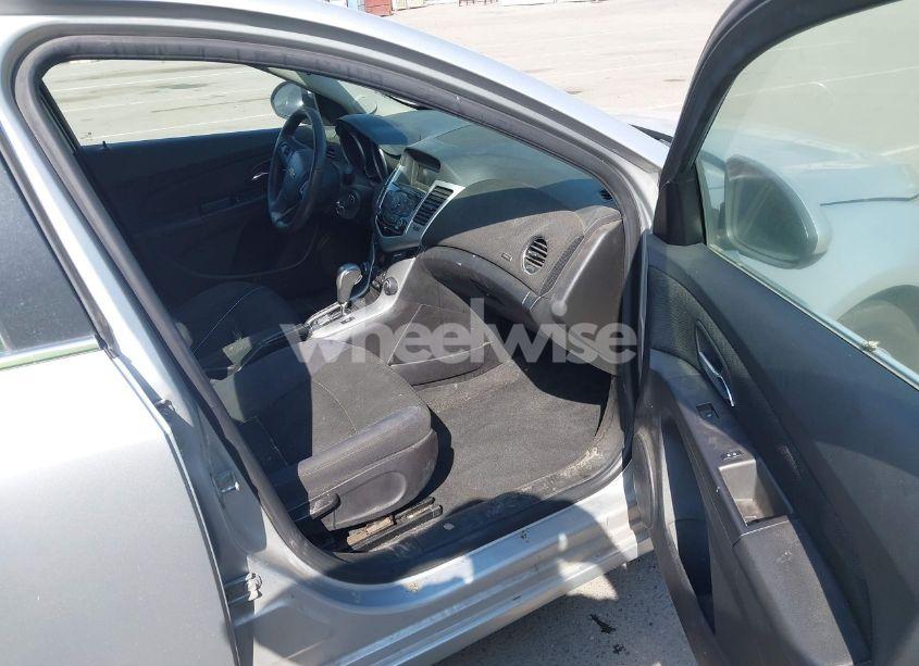 Photo 5 of 2016 Chevrolet Cruze LIMITED 1LT AUTO (VIN 1G1PE5SB0G7175001)