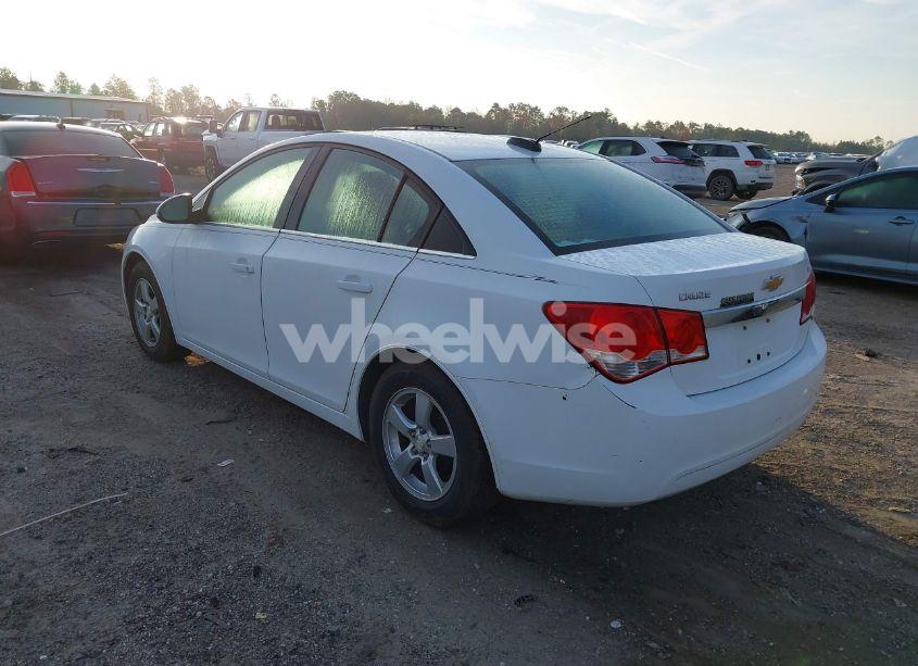 Photo 3 of 2016 Chevrolet Cruze LIMITED 1LT AUTO (VIN 1G1PE5SB0G7196897)