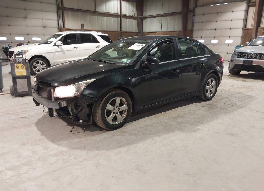 Photo 2 of 2016 Chevrolet Cruze LIMITED 1LT AUTO (VIN 1G1PE5SB0G7205811)