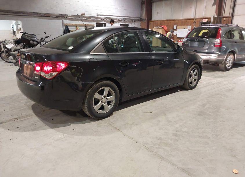 Photo 4 of 2016 Chevrolet Cruze LIMITED 1LT AUTO (VIN 1G1PE5SB0G7205811)