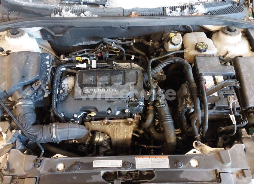 Photo 10 of 2013 Chevrolet Cruze 2LT AUTO (VIN 1G1PE5SB1D7104367)