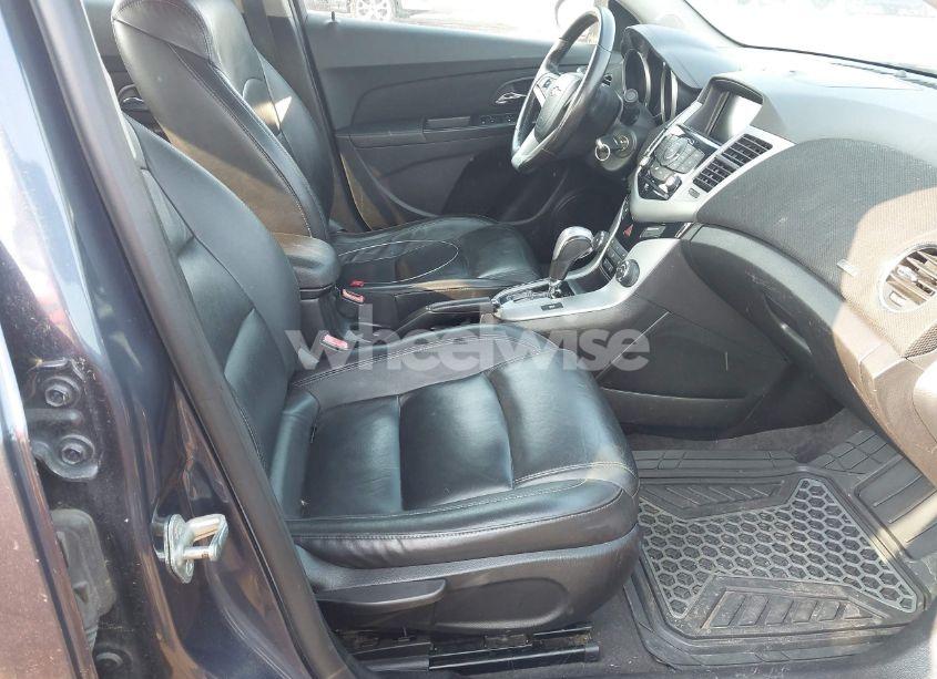 Photo 5 of 2013 Chevrolet Cruze 2LT AUTO (VIN 1G1PE5SB1D7108211)