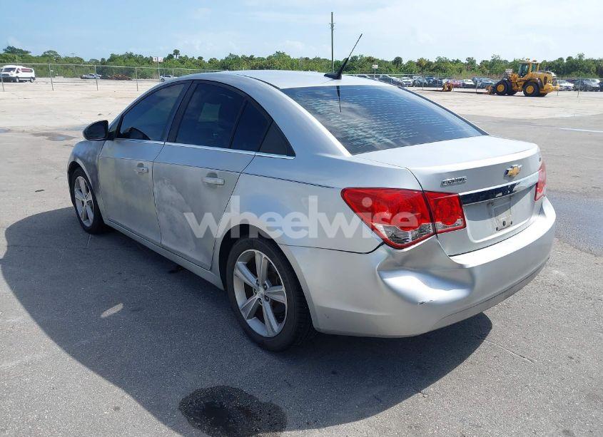 Photo 3 of 2013 Chevrolet Cruze 2LT AUTO (VIN 1G1PE5SB1D7141225)