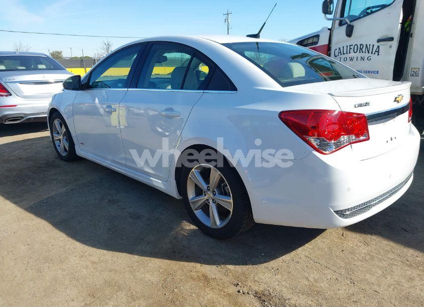 Photo 3 of 2013 Chevrolet Cruze 2LT AUTO (VIN 1G1PE5SB1D7156680)