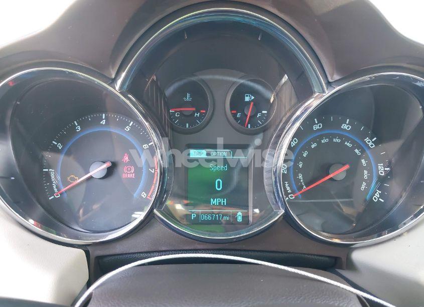 Photo 7 of 2013 Chevrolet Cruze 2LT AUTO (VIN 1G1PE5SB1D7156680)