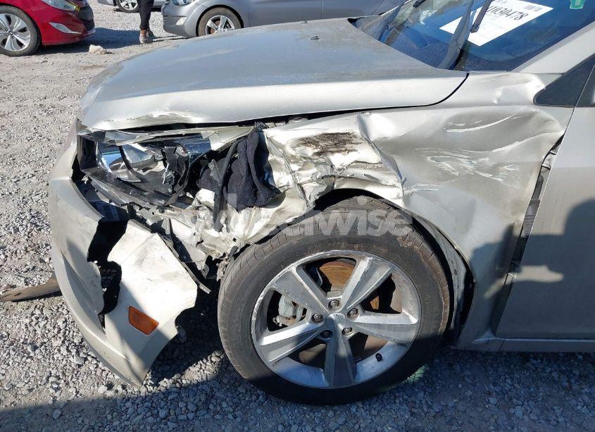 Photo 12 of 2013 Chevrolet Cruze 2LT AUTO (VIN 1G1PE5SB1D7273661)