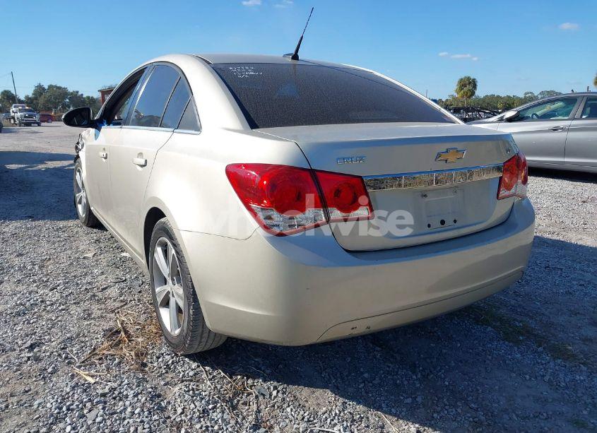 Photo 3 of 2013 Chevrolet Cruze 2LT AUTO (VIN 1G1PE5SB1D7273661)