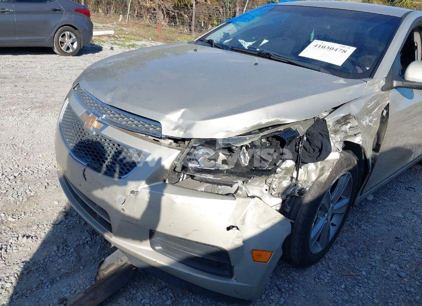 Photo 6 of 2013 Chevrolet Cruze 2LT AUTO (VIN 1G1PE5SB1D7273661)