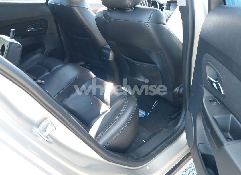Photo 8 of 2013 Chevrolet Cruze 2LT AUTO (VIN 1G1PE5SB1D7273661)