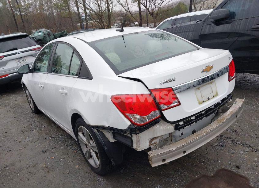 Photo 3 of 2013 Chevrolet Cruze 2LT AUTO (VIN 1G1PE5SB1D7298527)