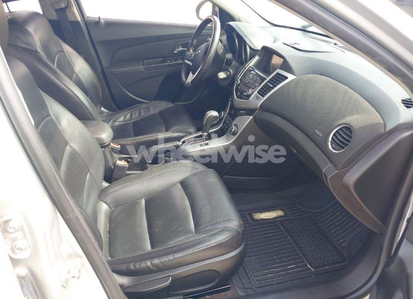 Photo 5 of 2014 Chevrolet Cruze 2LT AUTO (VIN 1G1PE5SB1E7117010)