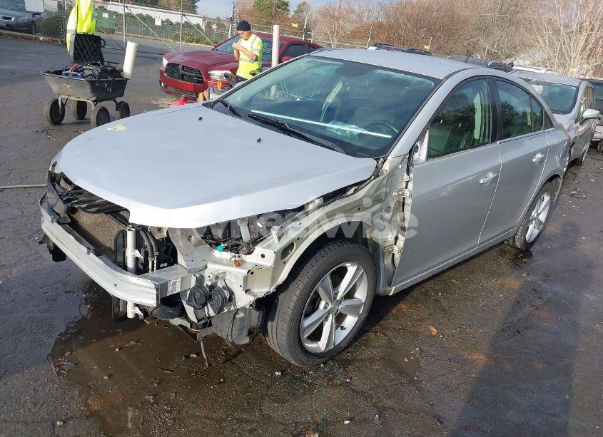 Photo 2 of 2014 Chevrolet Cruze 2LT AUTO (VIN 1G1PE5SB1E7225319)