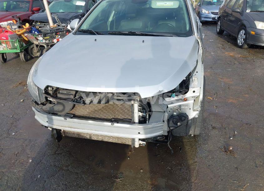 Photo 6 of 2014 Chevrolet Cruze 2LT AUTO (VIN 1G1PE5SB1E7225319)