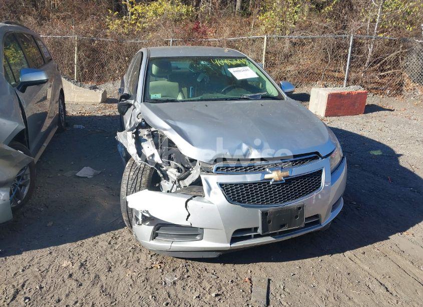 Photo 13 of 2014 Chevrolet Cruze 2LT AUTO (VIN 1G1PE5SB1E7249717)